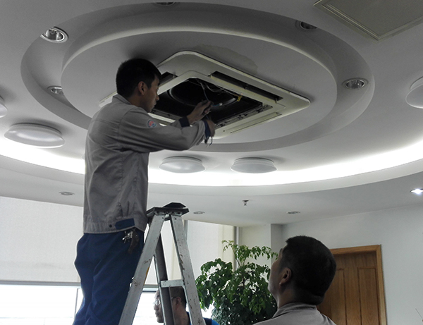 中央空调漏水的原因及处理方法分析