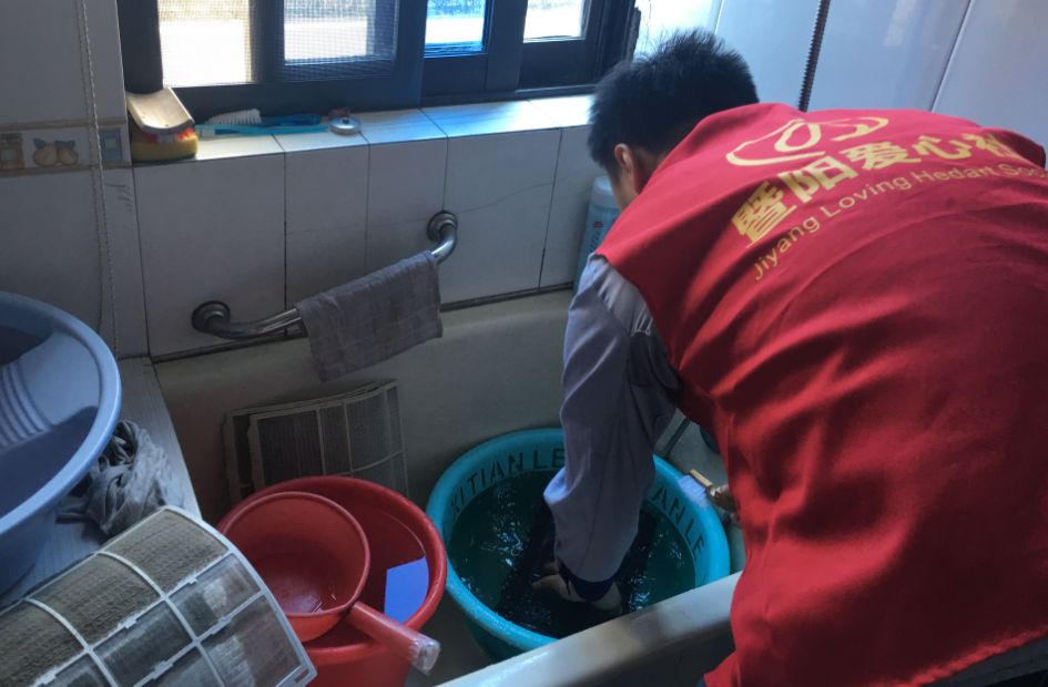 钱峰爱心活动1